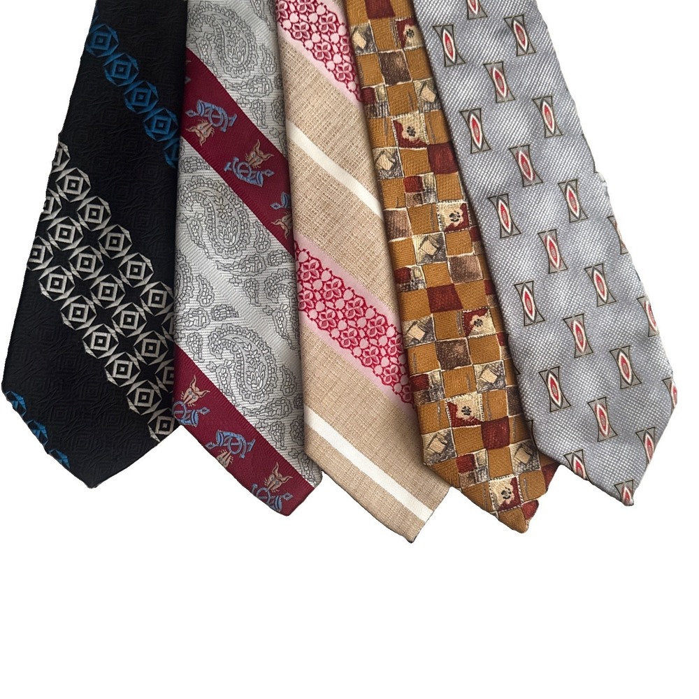 Men's Lot of Vintage 4 -4.5 Inch Wide Neckties -Silk/Textured - Italian Danbury
